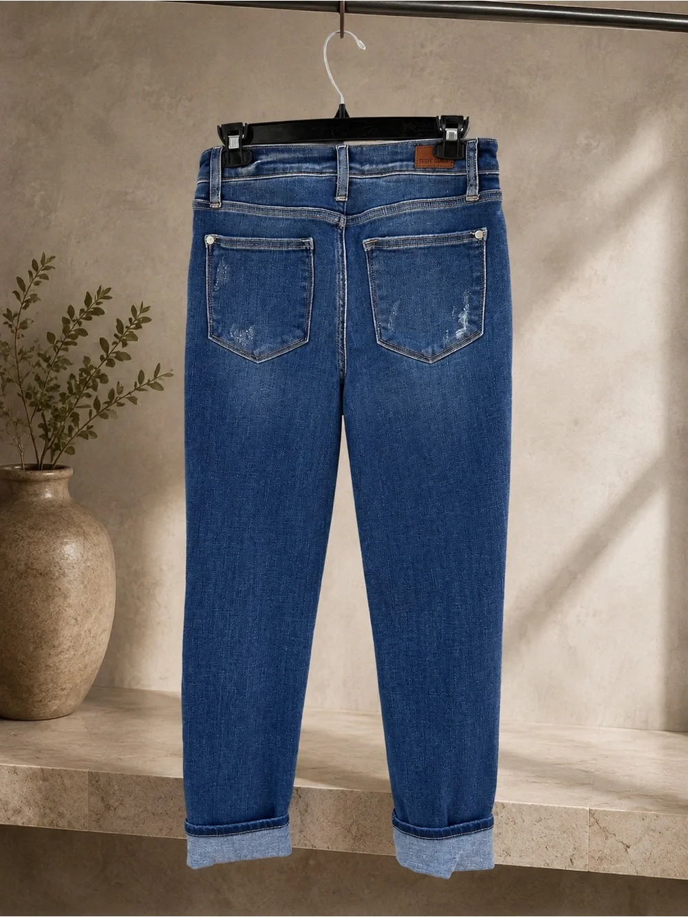 Judy Blue Boyfriend Fit Distressed Jeans Size 3/26 NWT Condition